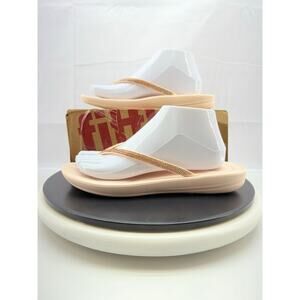 FitFlop iQushion Ombré Sparkle Women Size 9 Beige Flip Flop Sandals DG5-137-065